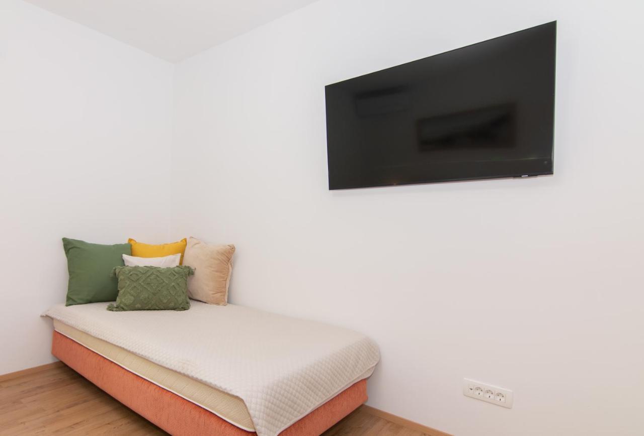 Walls Of Piran Apartments And Rooms Extérieur photo