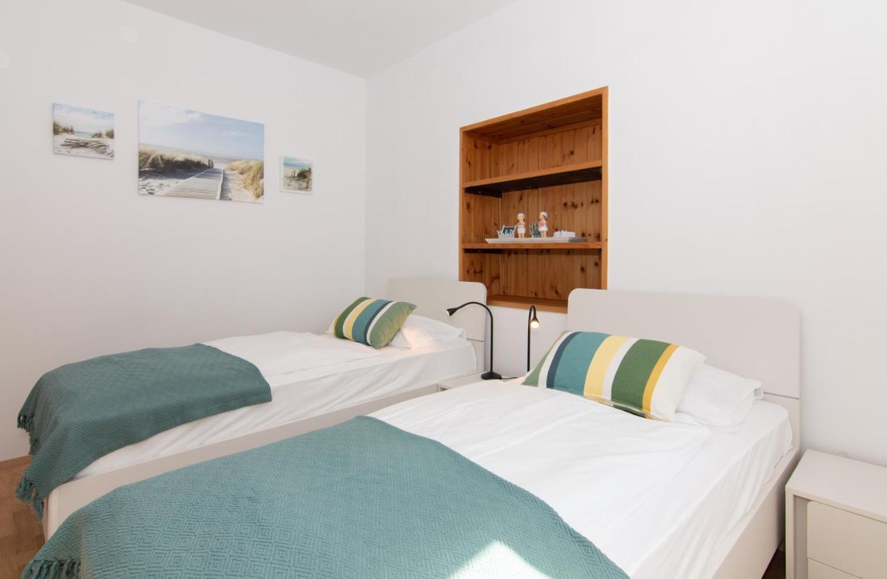 Walls Of Piran Apartments And Rooms Extérieur photo